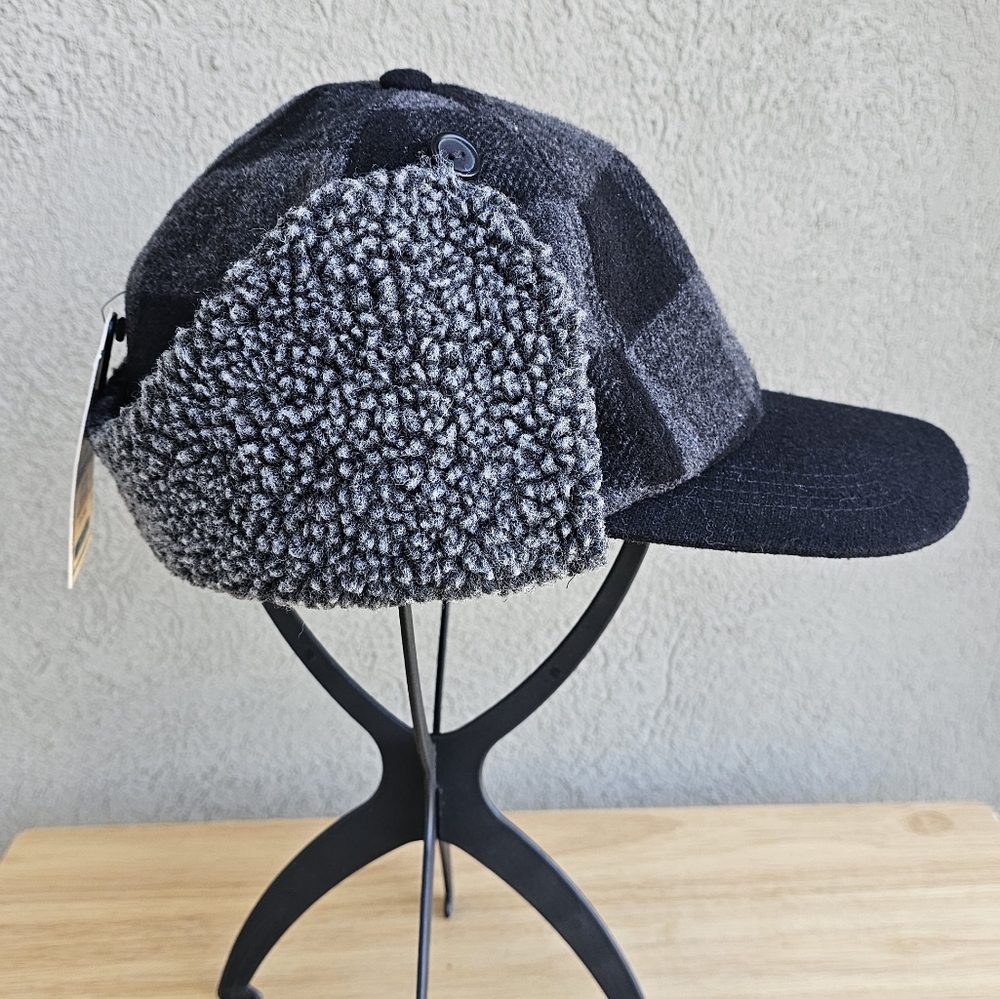 Men's Buffalo Plaid Ear Flap Winter Hat L/XL